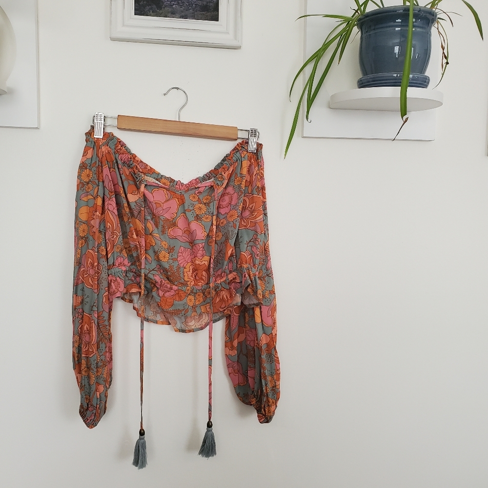 Nine Lives Bazaar Fleetwood Top in Opal